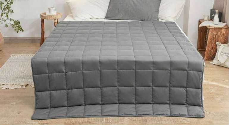 How Much Should Weighted Blanket Weight 